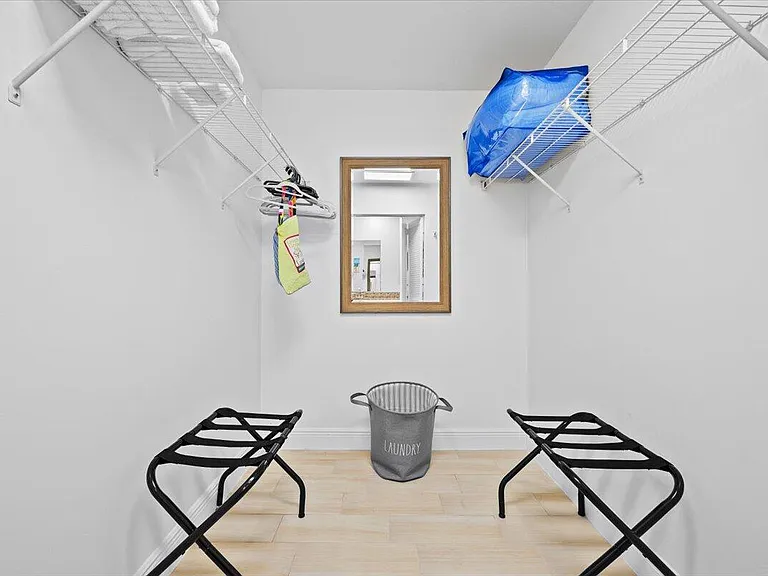 6075 Francis St — Photo 18