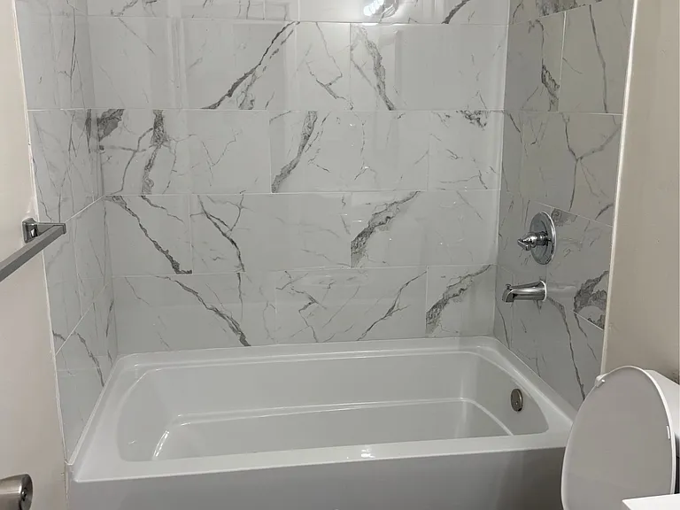 7104 White Oak Dr — Photo 11