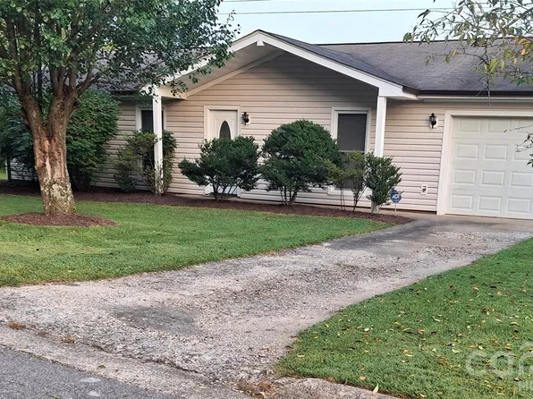 204 Scottlynn Dr, Asheville, NC 28806