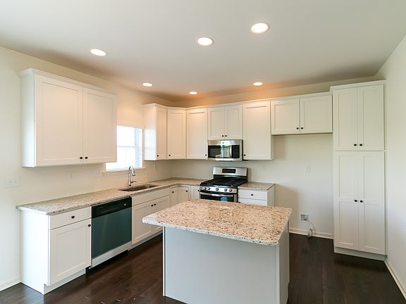 Madison Traditional- Kitchen