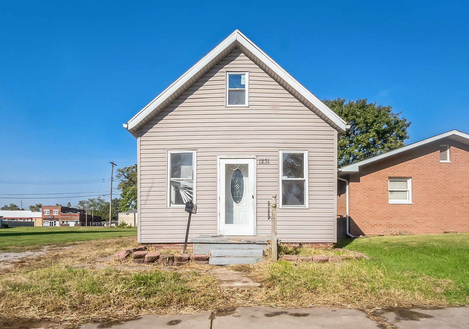 1231 Iowa St, Madison, IL 62060 Zillow