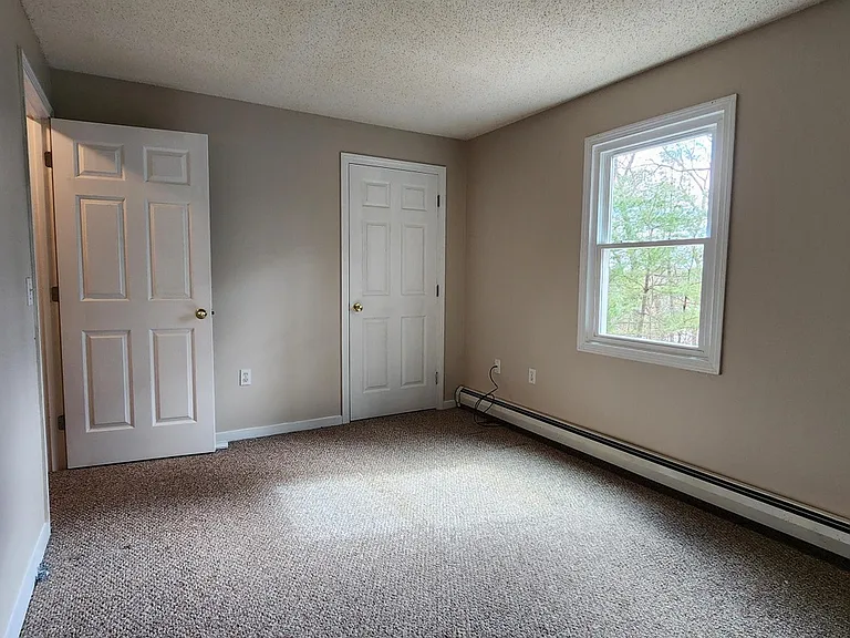 11 Saint James Pl — Photo 10