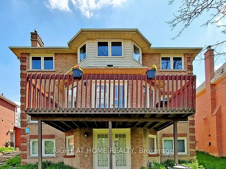95 Lensmith Dr #MAIN AND UPPER FLOOR — Photo 14