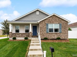 1768 Old Park Ln, Swansea, IL 62226