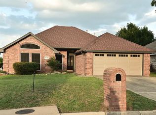 2720 Stephen Dr, Denton, TX 76207