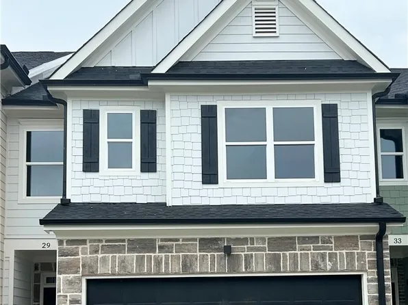 29 Crest Dr #4, Hartwell, GA 30643