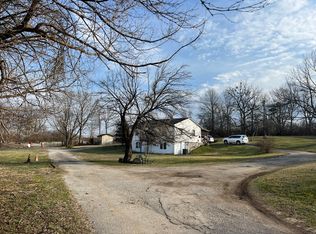 766 Paradise Ln, Lexington, KY 40509