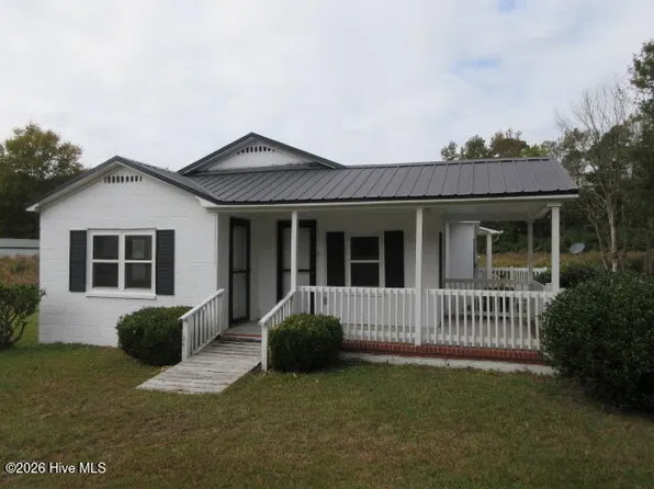 164 Rock Road, Wallace, NC 28466