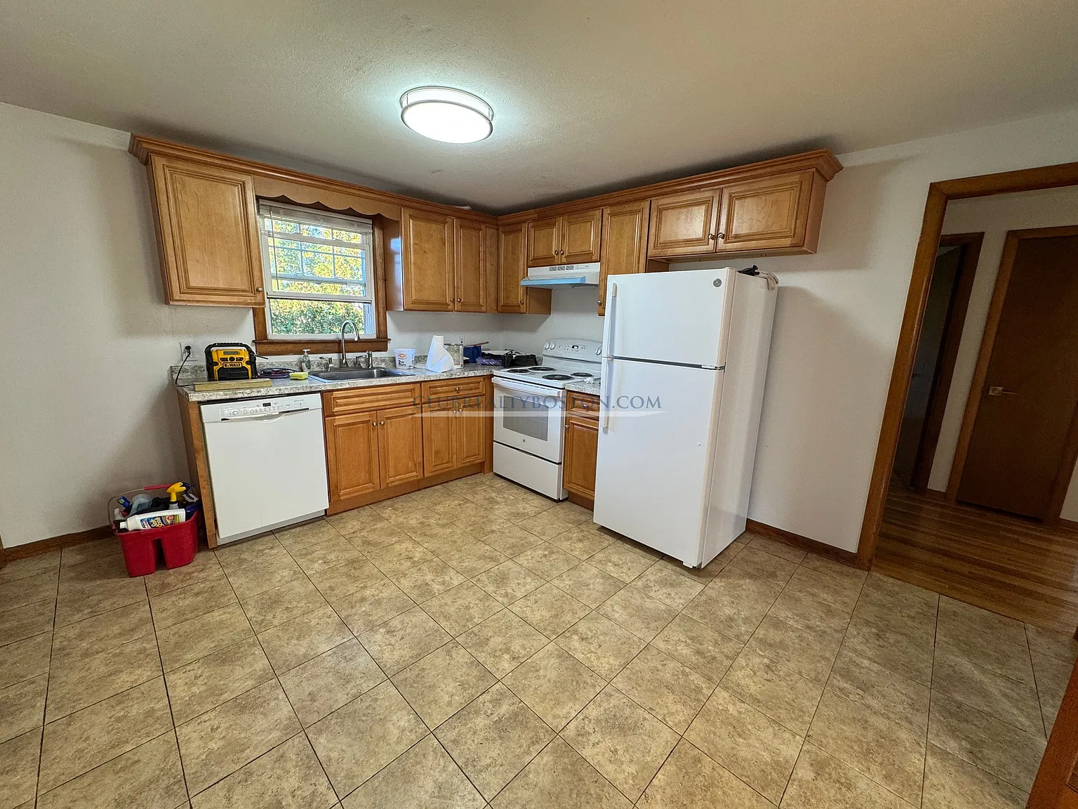 2 bed, 1.0 bath, $2,500 — Photo 1