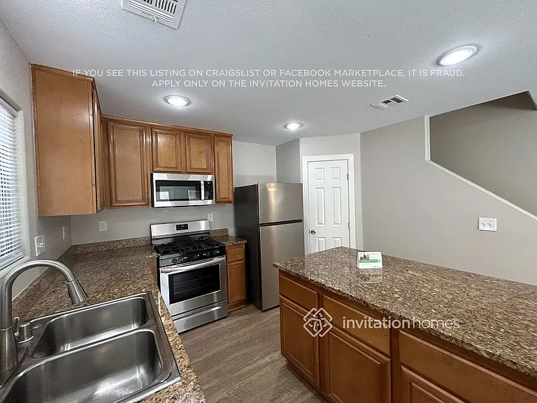 7275 Forefather St — Photo 4