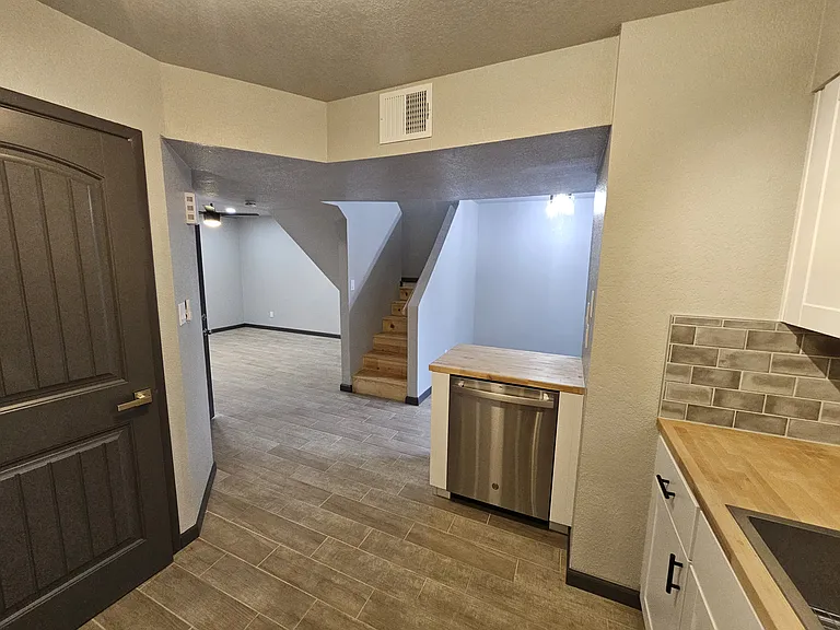 1749 E Pepper Cir #1 — Photo 25