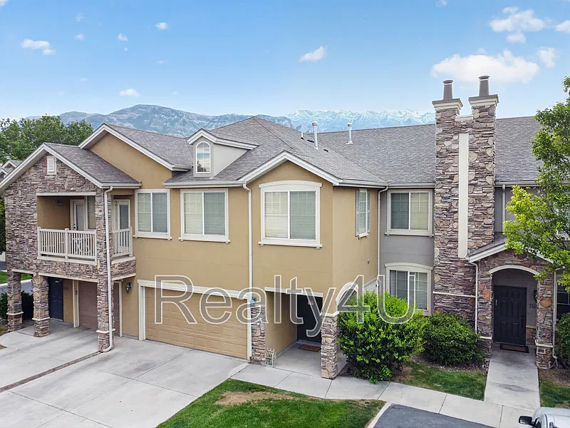1607 W 110 N #1