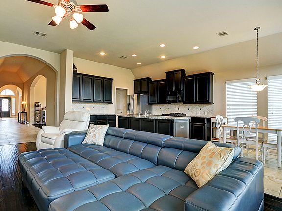 4th image of 14014 Mountain Sage Ct
