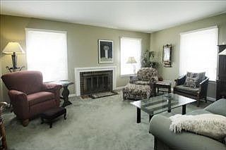 3rd image of 199 Garrison Ave