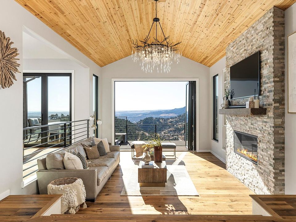 1st image of 150 Valley View Way
