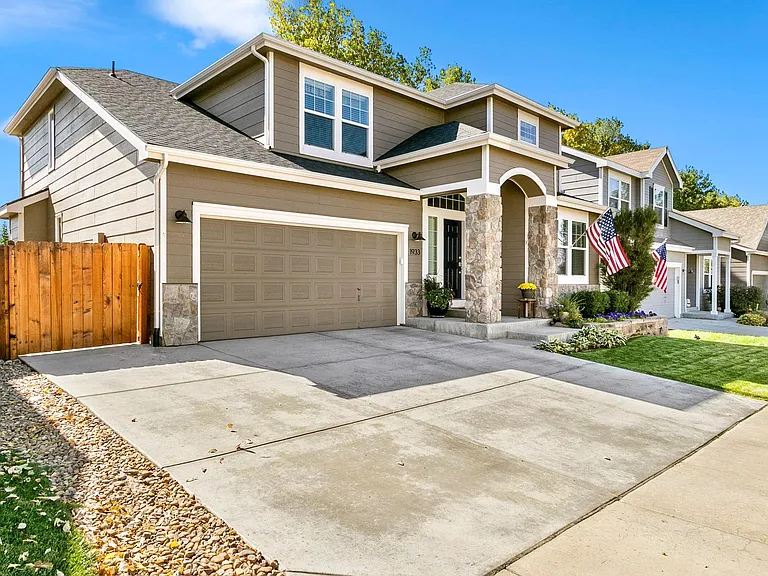 1933 Falcon Ridge Dr — Photo 19