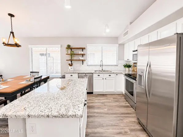 6190 W PONTIAC Drive, Glendale, AZ 85308