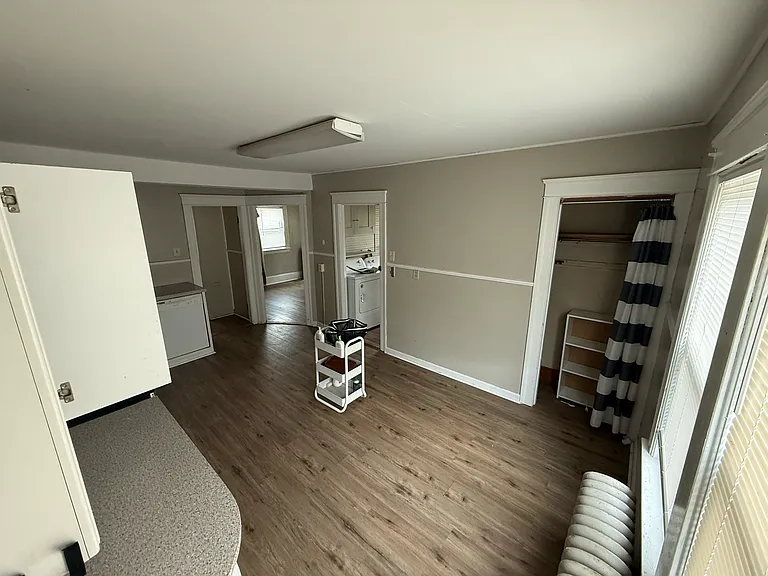 10 Underwood St #1 — Photo 9