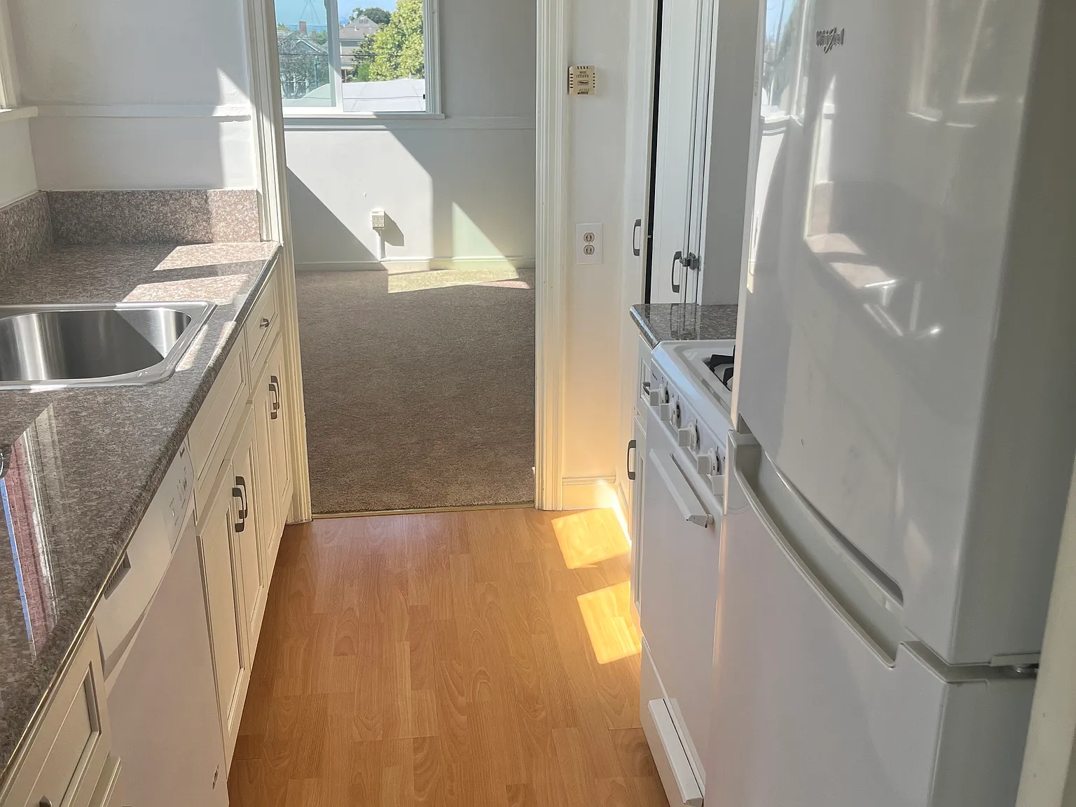 1 bed, 450 sqft, $1,950 — Photo 3