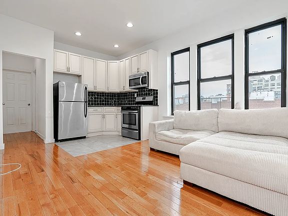 2nd image of 27-21 23rd St #G4