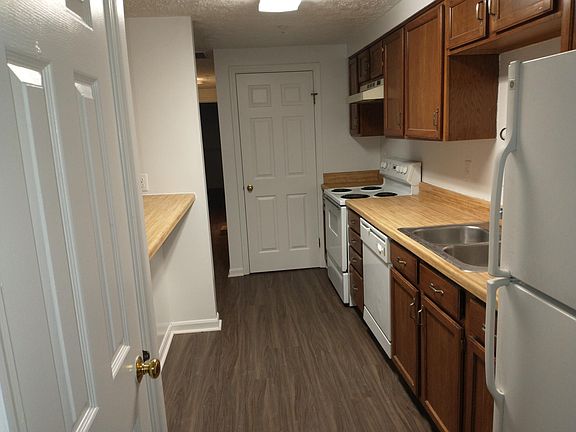 2nd image of 504 Philmont Dr APT 1