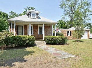 72 Allen Ave, Riverside, RI 02915