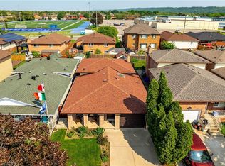 45 Juniper Dr, Hamilton, ON L8E4C7