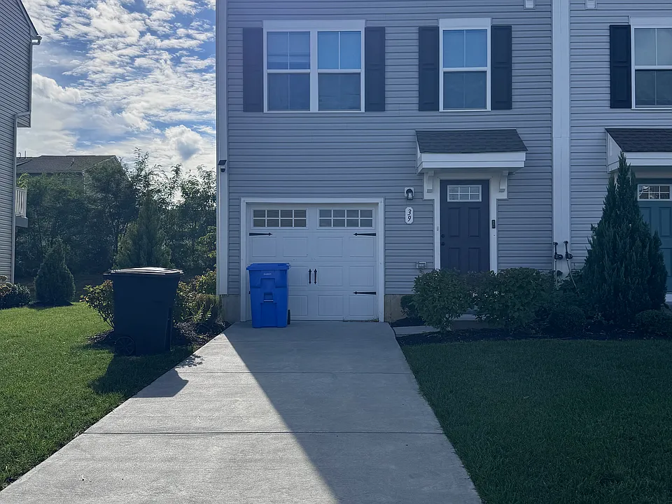 39 F Parsons Blvd #39