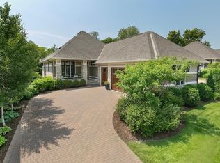 106 Barton Ct, Wayzata, MN 55391