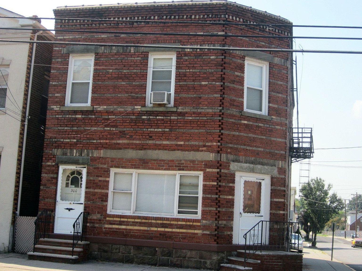 300 Kingsland Ave, Lyndhurst, NJ 07071 Zillow