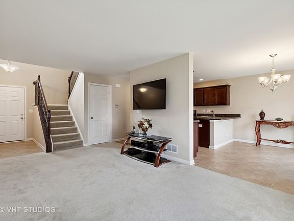 5th image of 209 Wildmeadow Ln