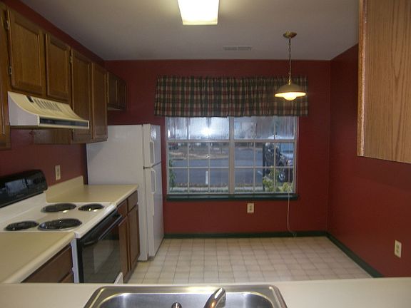 5th image of 11233 Salem Village Dr