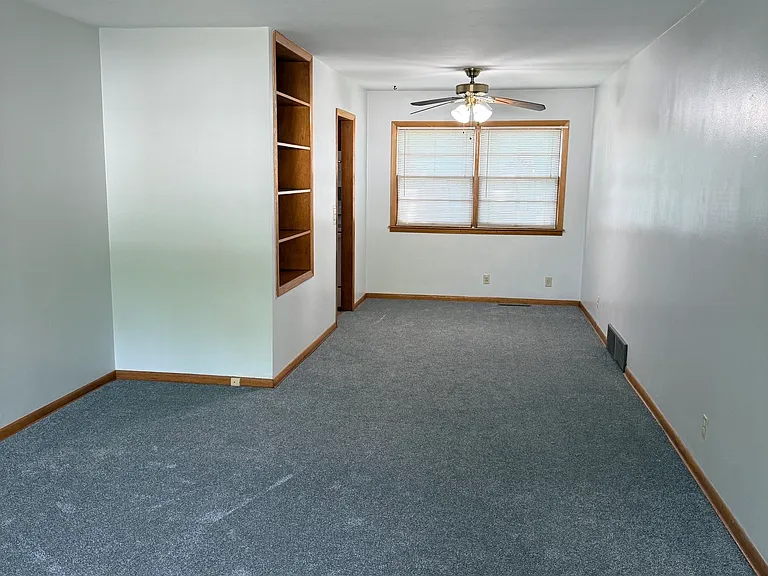 620 N Redbarn Ln — Photo 4