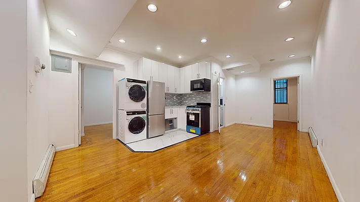 Rented by Bond New York | media 6