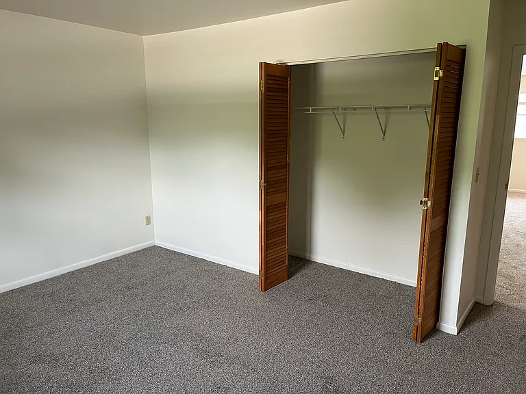 865 E Main St #H — Photo 13