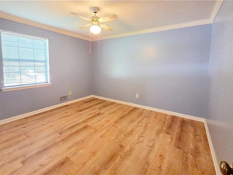 3533 Charlotte Dr — Photo 20