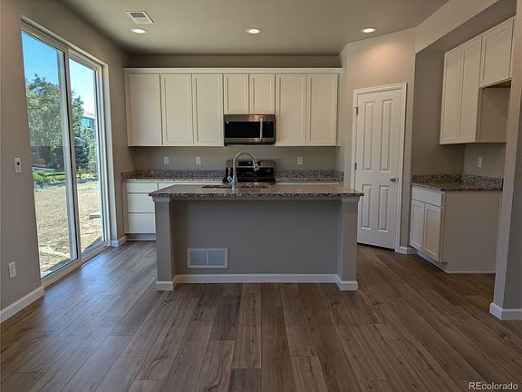 4th image of 16950 Mckay Drive