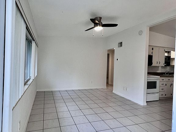 3rd image of 4 E Evans St #4