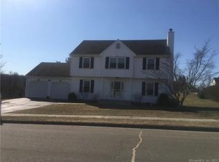 5 Baldwin Dr, Middletown, CT 06457