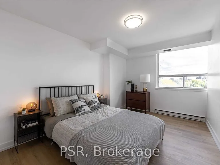 240 Markland Dr #706 — Photo 16