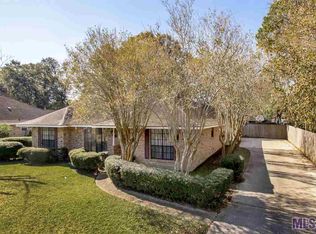 4940 Parkforest Dr, Baton Rouge, LA 70816