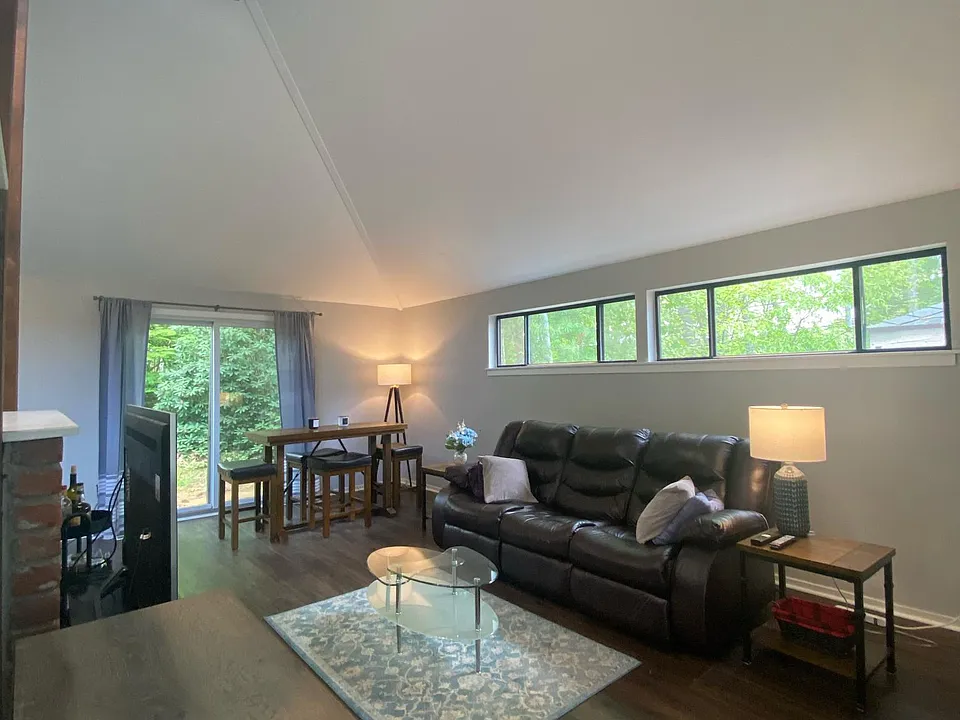 6 Arrowhead Ct #6