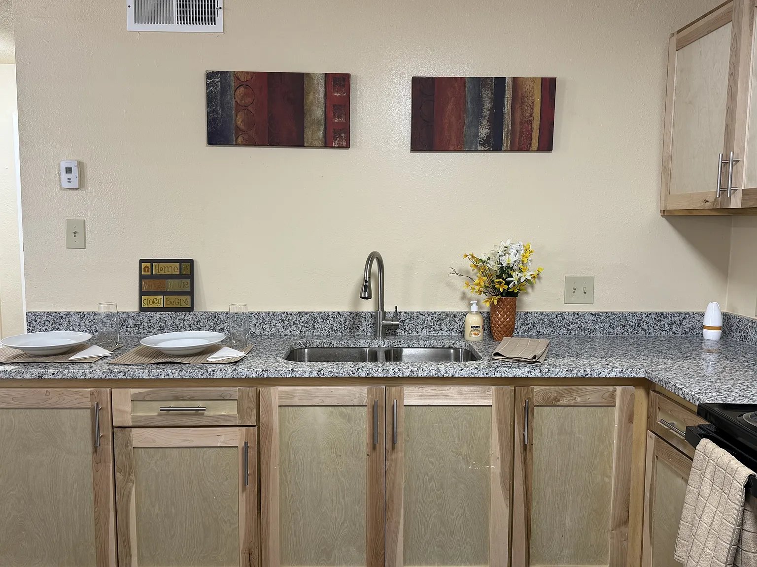 Delmar Place Apartments — Photo 2
