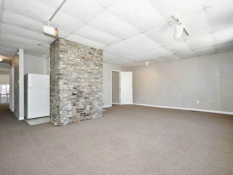 1606 Bingham St — Photo 6