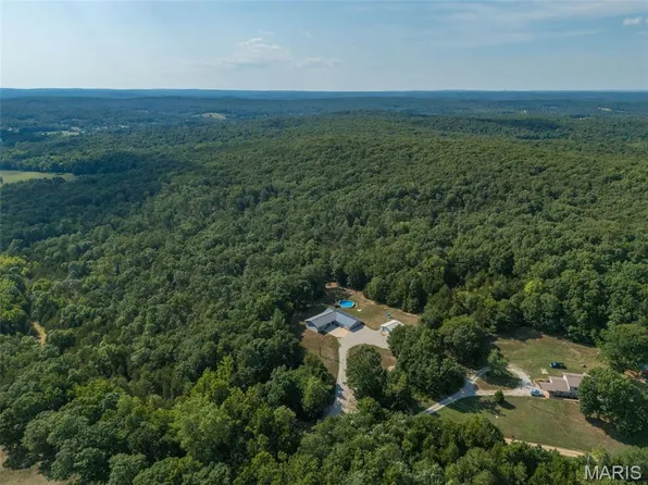 10179 Vine Rd, Cadet, MO 63630