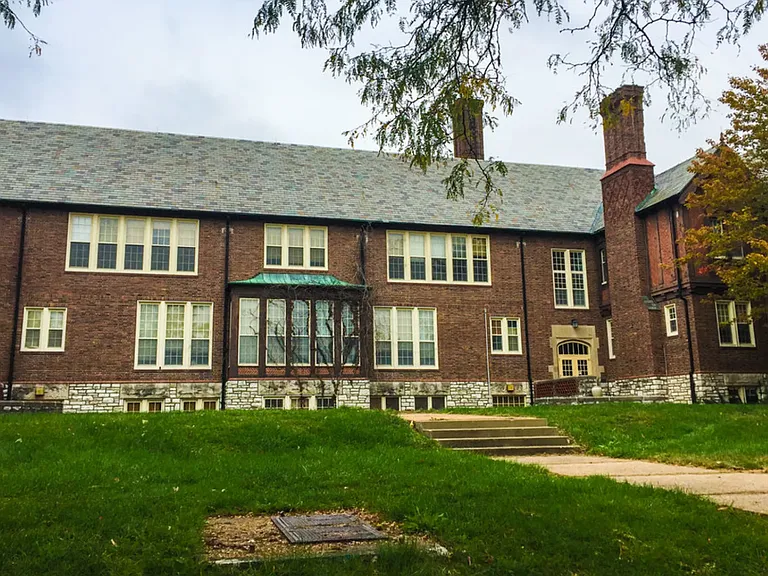 Hawthorne School Apartments — Photo 7