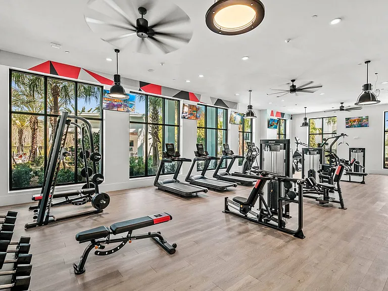 Altis Grand Suncoast Apartments — Photo 17