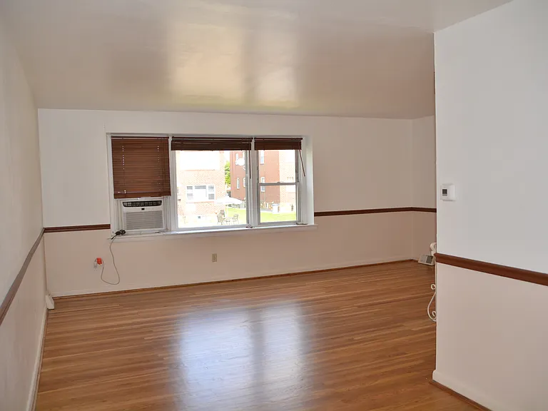 1714 Loney St #2 — Photo 5
