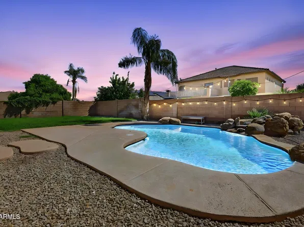 8021 W HILTON Avenue, Phoenix, AZ 85043