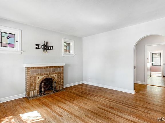 5th image of 6325 Marquette Ave